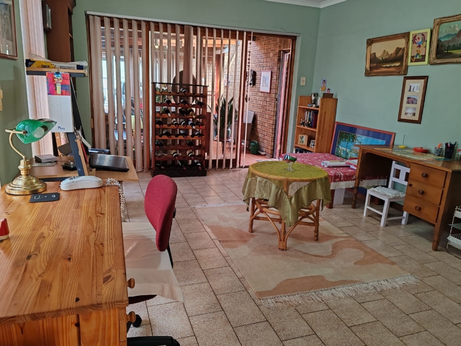 3 Bedroom Property for Sale in Kleinmond Western Cape